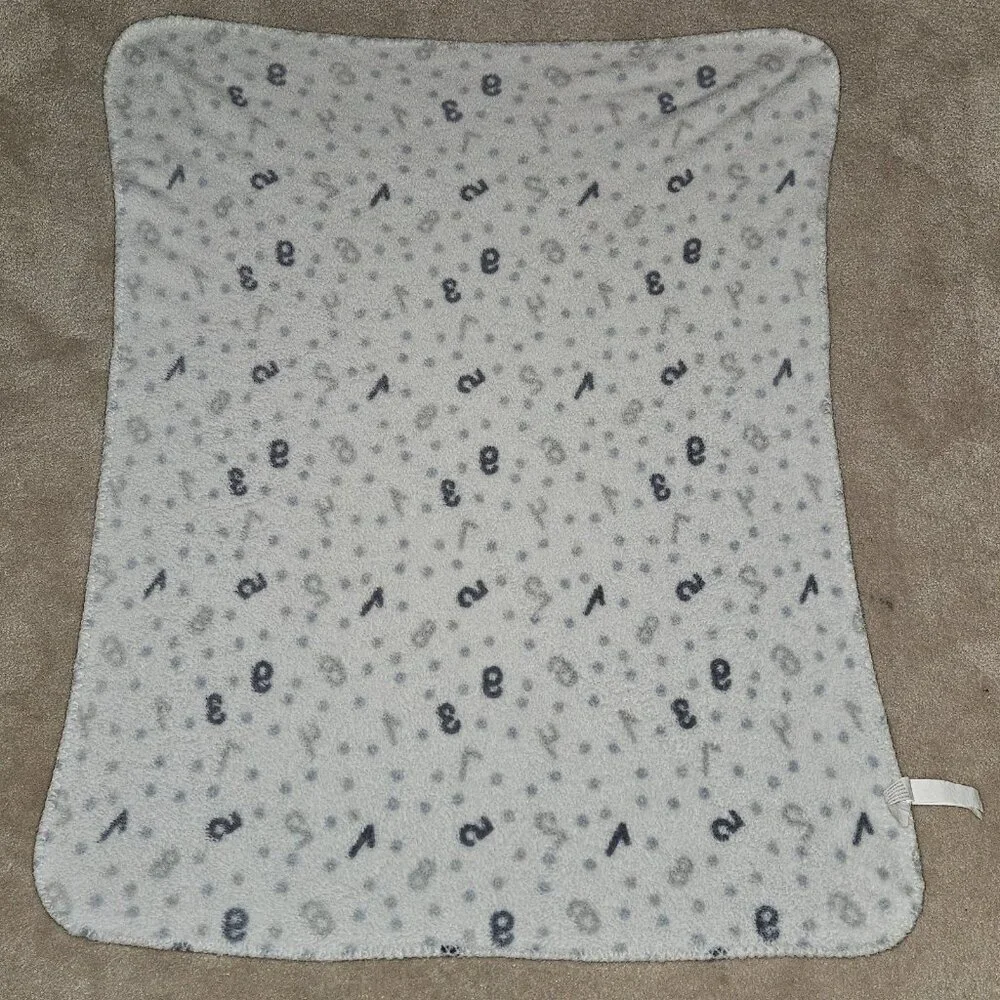 Manhattan Kids White Fleece Baby Blanket Gray Numbers Polka Dots 27